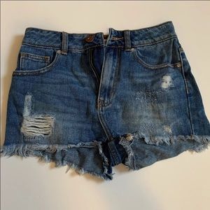 dark wash denim jean shorts